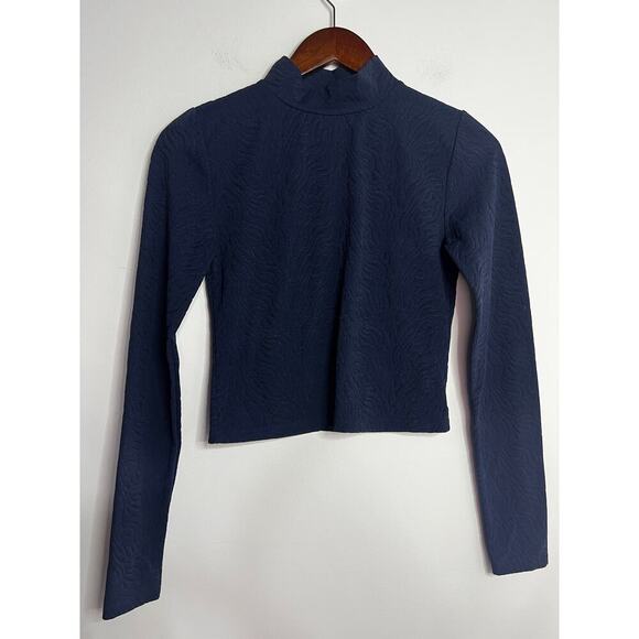 Aritzia Shapelace Mockneck Longsleeve Size Medium - Picture 1 of 5